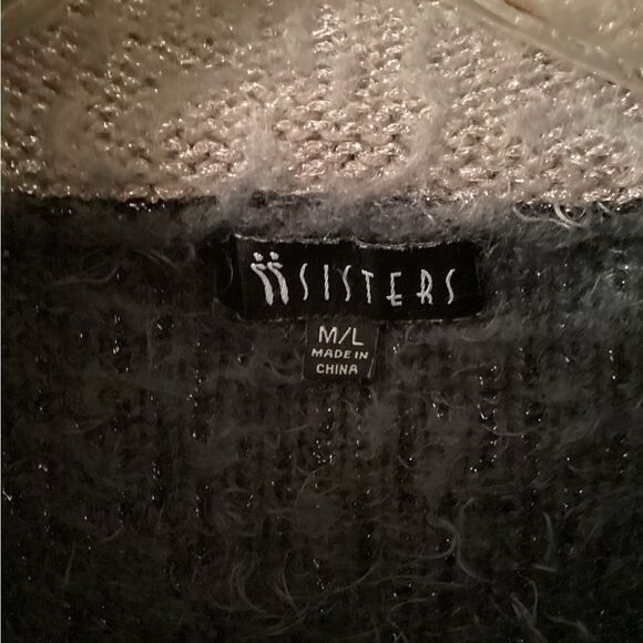 3 SISTERS SIZE M /L GRAY COLOR BLOCK COWL NECK ANIMAL PRINT  CROPPED SWEATER - Picture 5 of 6